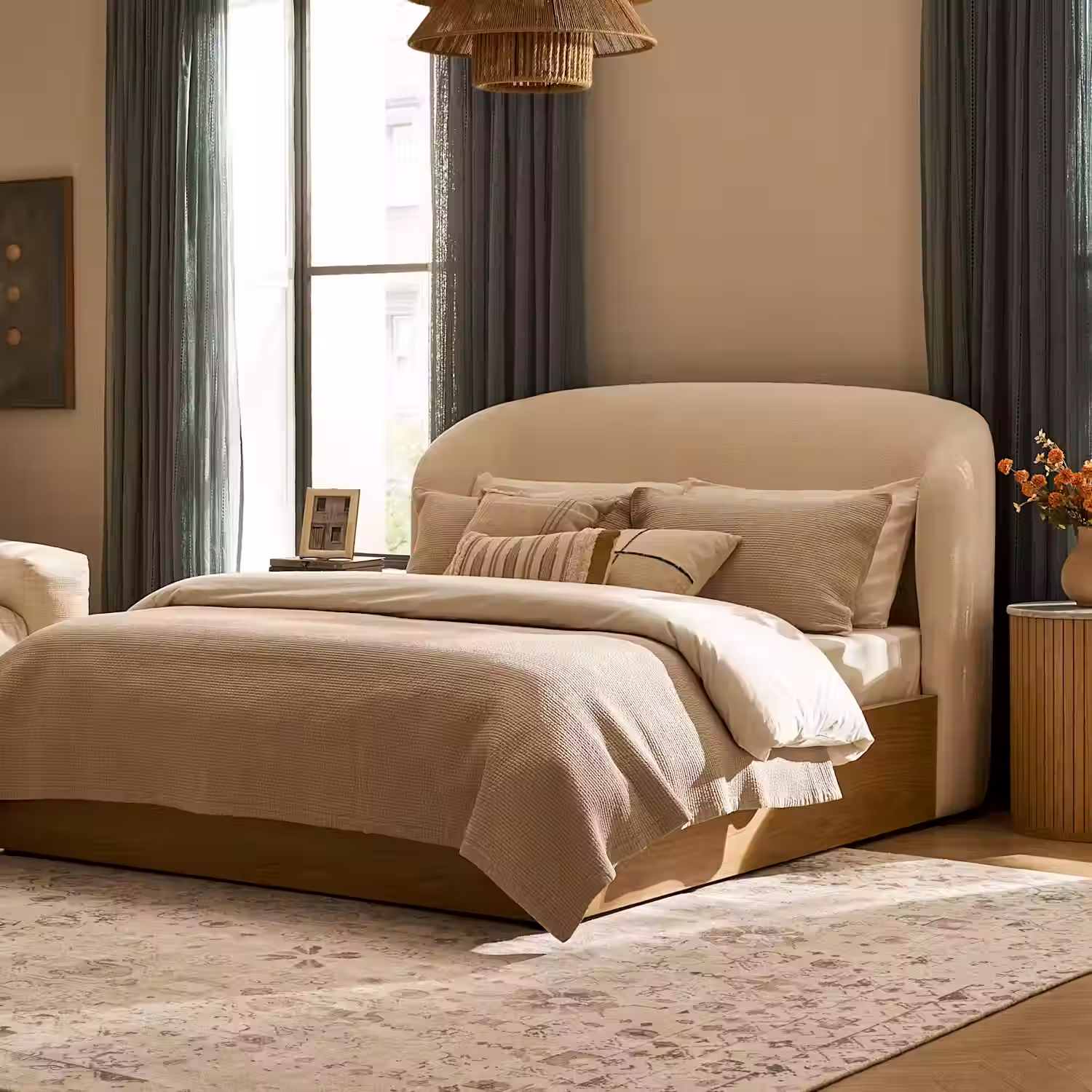 Auburn Wood Storage Bed |CASTLERY