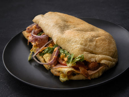 Trouvez le meilleur bokit sandwich créole à Longueuil