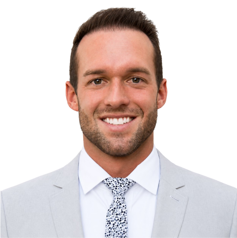 taylor headshot.png