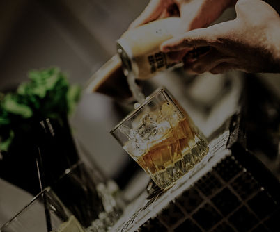 Dark 'n Stormy. Lej en bartender eller komplet mobil bar. Vi bringer cocktailbaren til dig