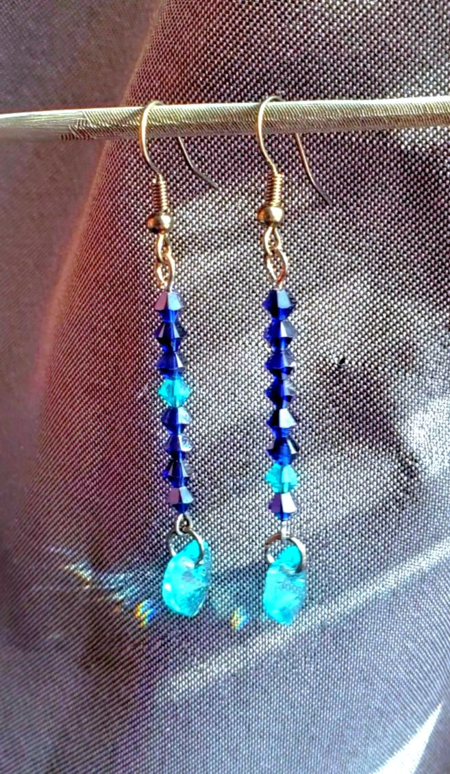 Thumbnail: Navy Teal Crystal Hearts