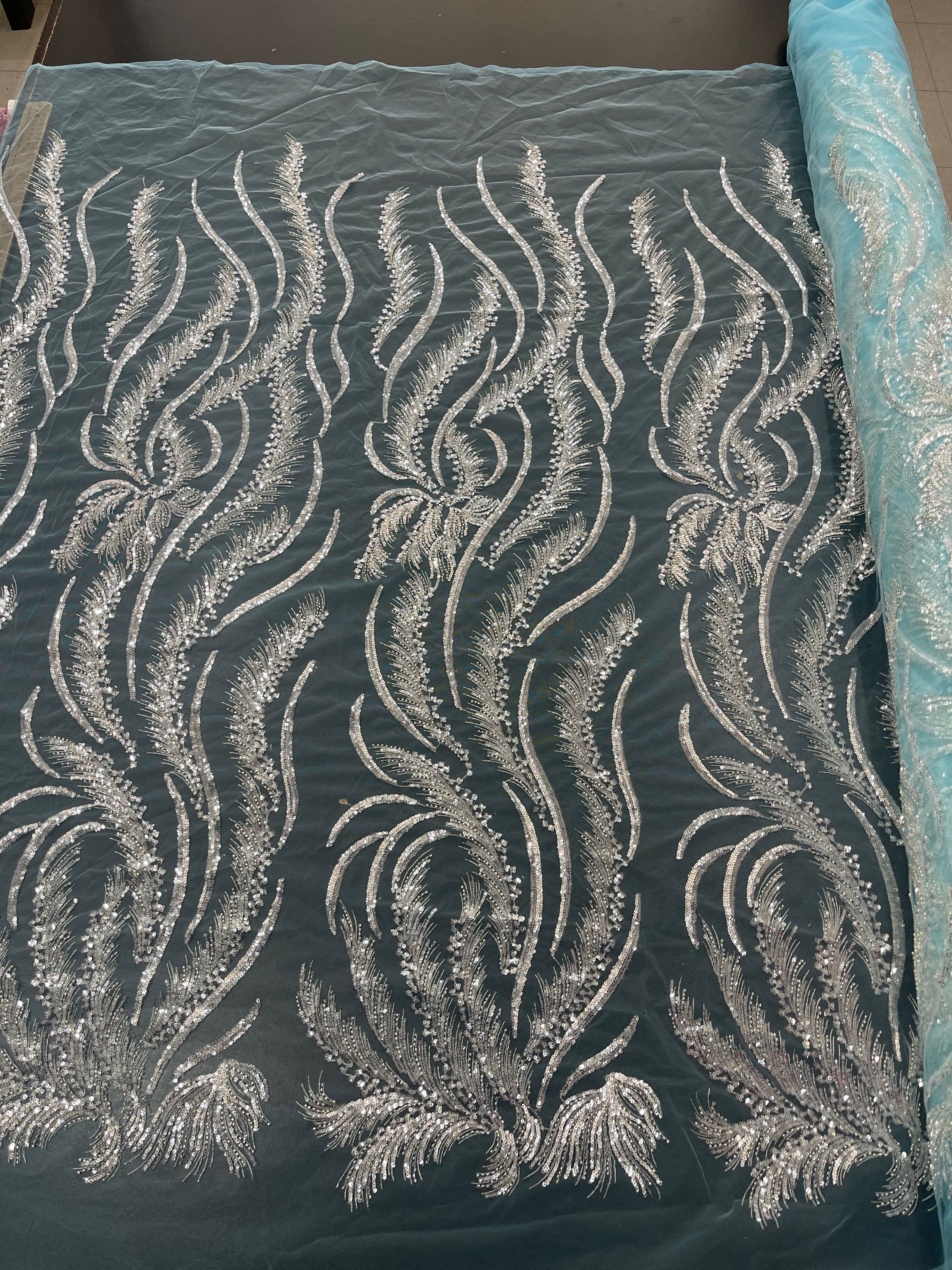 TUL BORDADO AZUL TURQUESA 