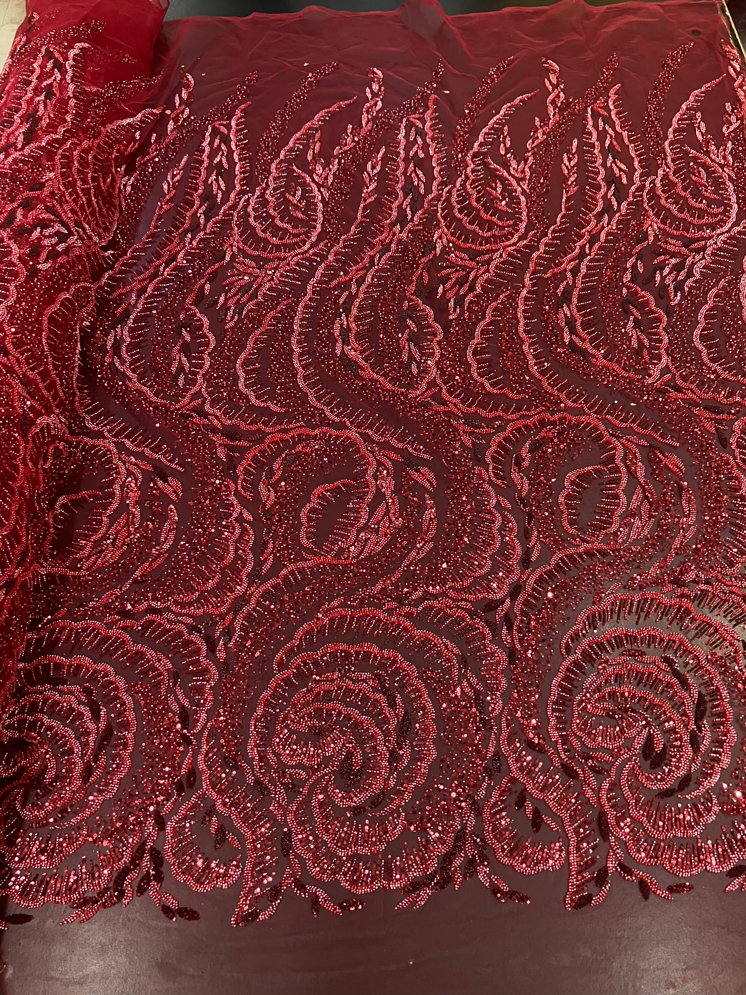 TUL BORDADO BURGUNDY