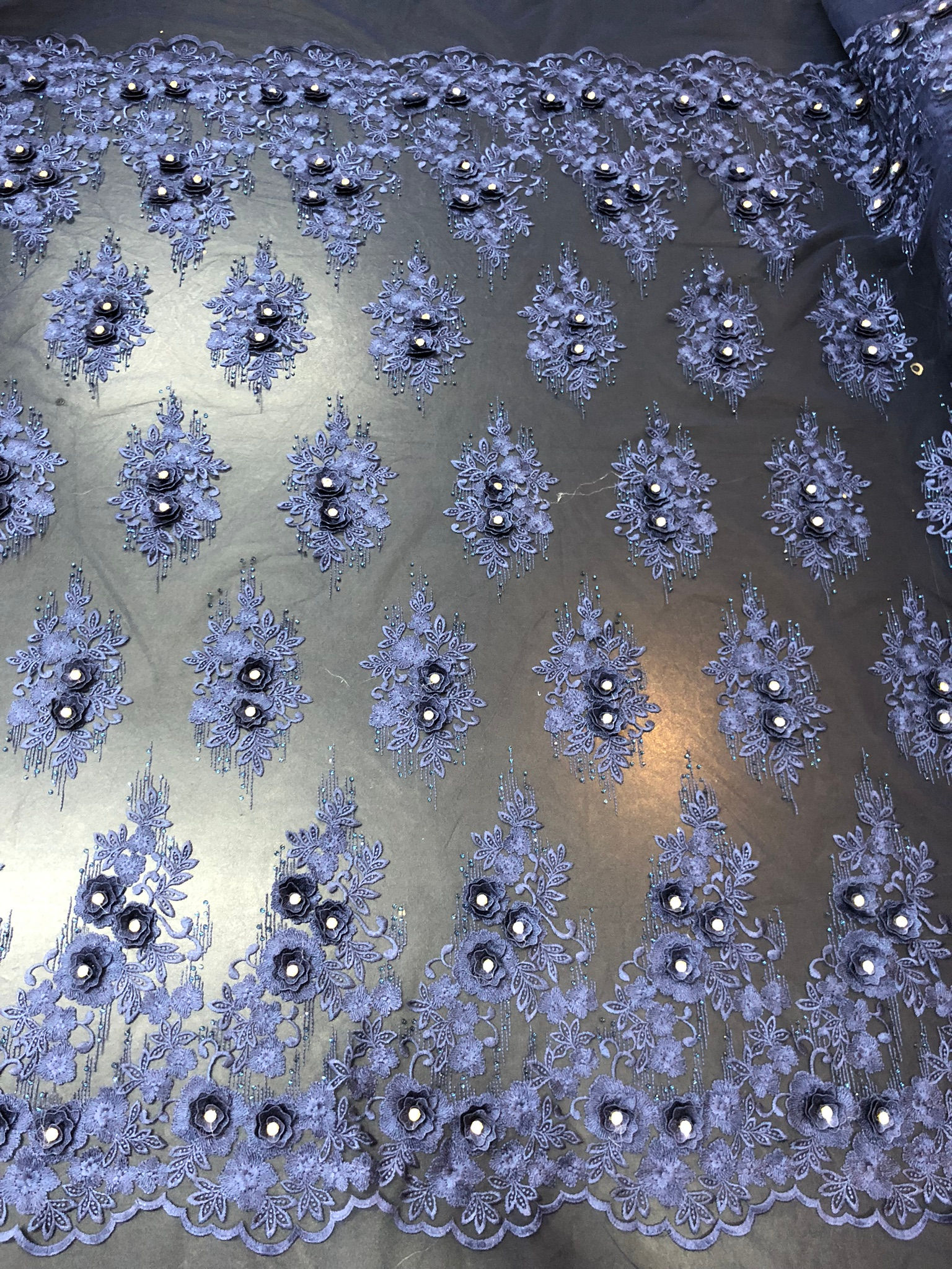 TUL BORDADO AZUL MARINO