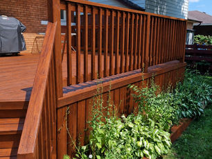 Deck Staining vs. Painting: Why We Always Recommend Staining