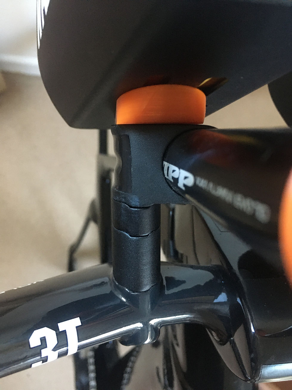 3T Vola Team 380mm ベースバーアームレストセット 3T Vola Team 380mm ベースバーアームレストセット