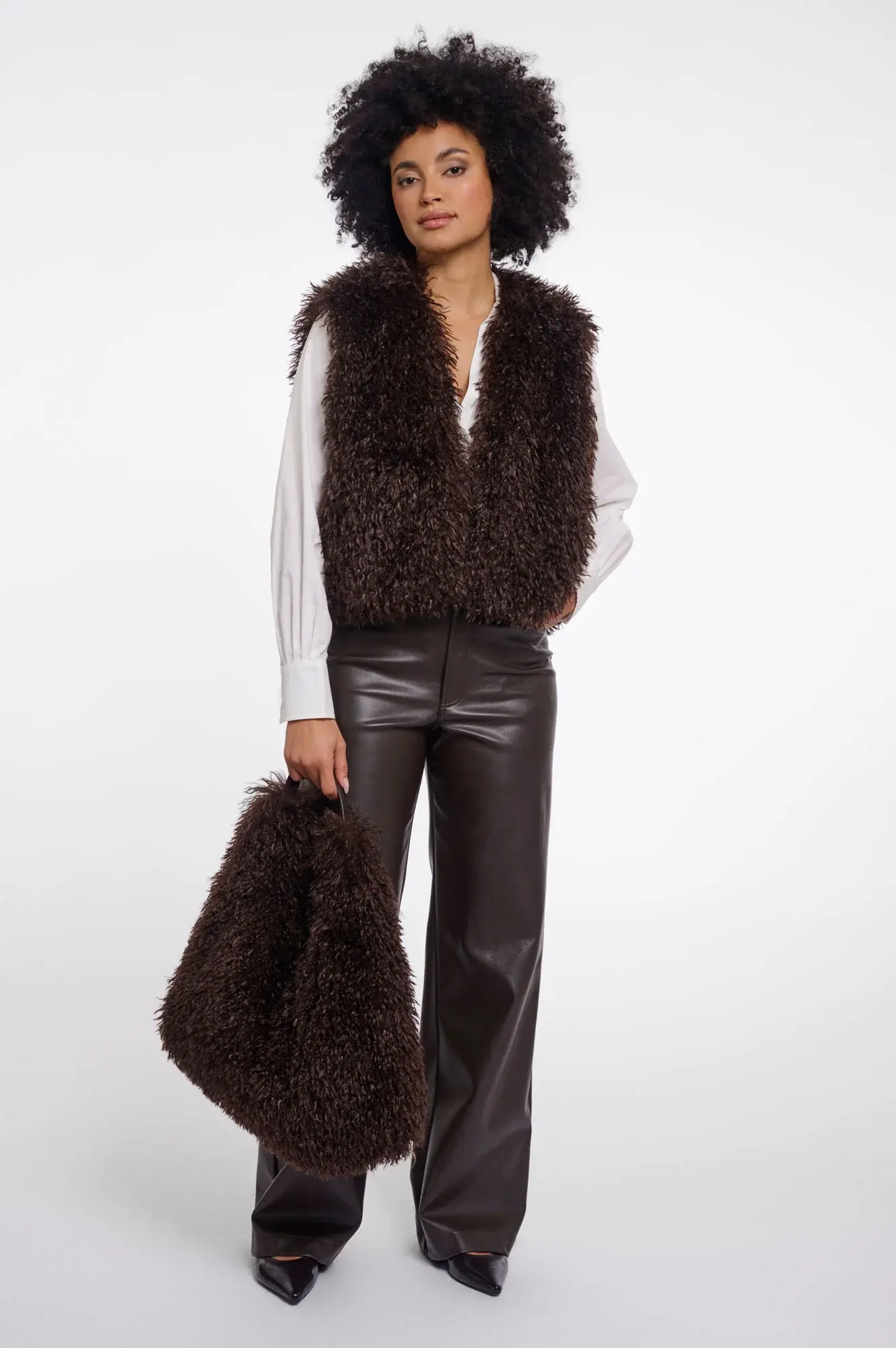 Gusta Shoulder Bag