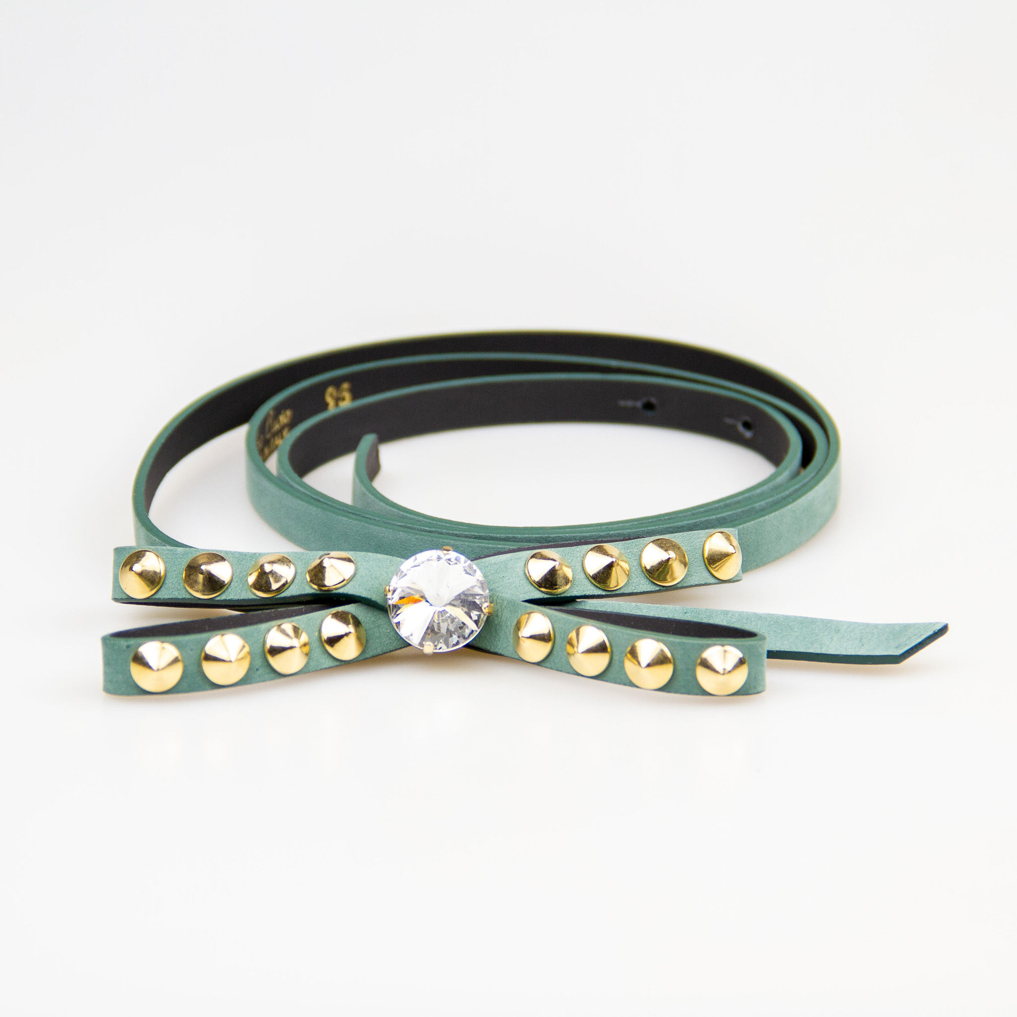 Gilded Bow: Handcrafted Italian Leather Belt