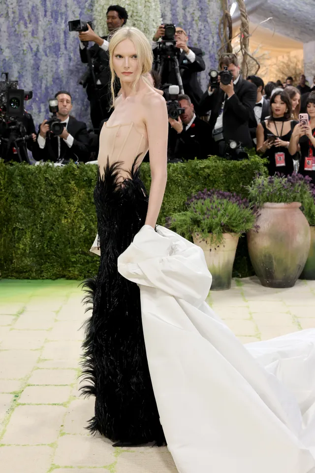 Alex Consani in Gucci [Photo Courtesy: Getty Images]