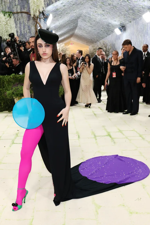 Rachel Sennot in Marc Jacobs [Photo Courtesy: Getty Images]