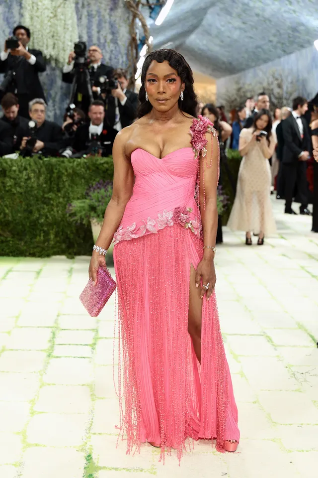 Angela Bassett in Prabal Gurung [Photo Courtesy: Getty Images]