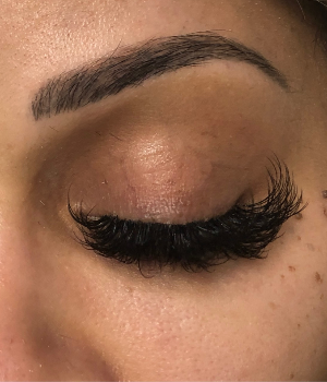 Full Set Mega Volume Lashes