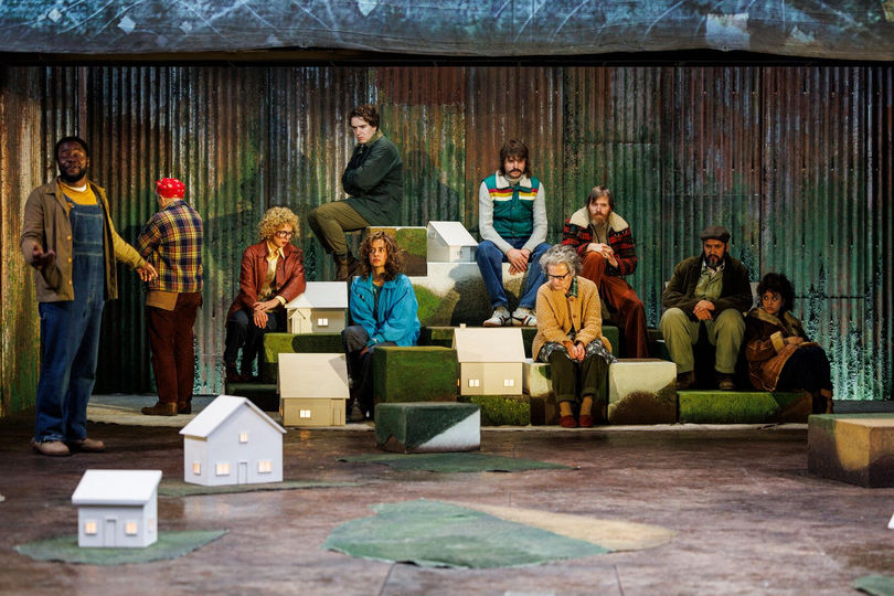 falkland-sound-production-images_-2023_2023_photo-by-ellie-kurttz-_c_-rsc_355623.tmb-img-1