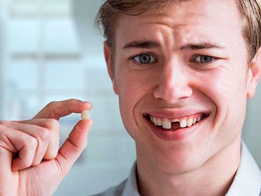 Knocked-out-tooth-660x371.jpg
