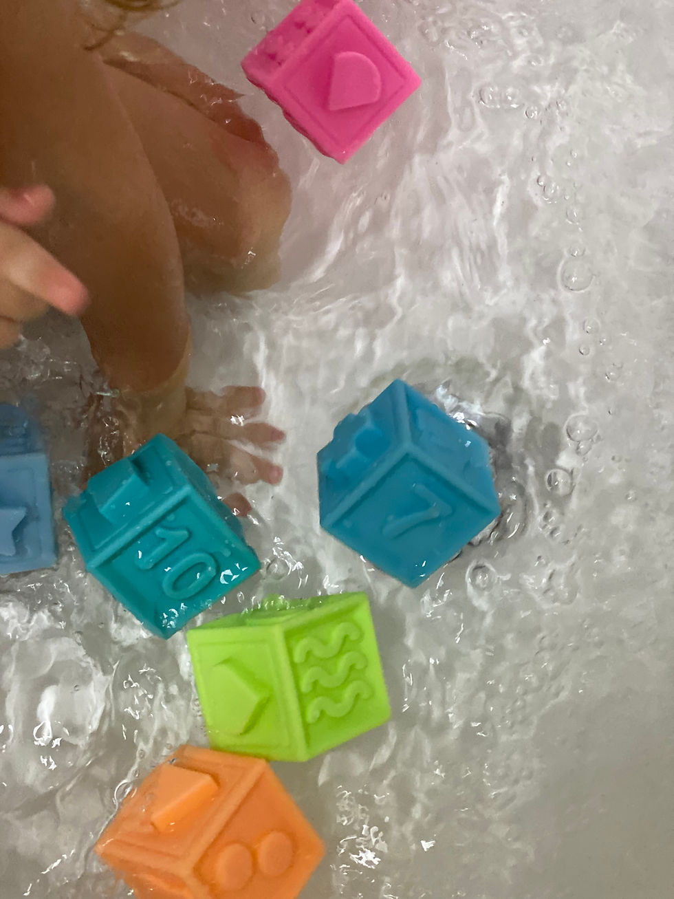 תמונה ממוזערת: משחק קוביות סיליקון - 12 חלקים