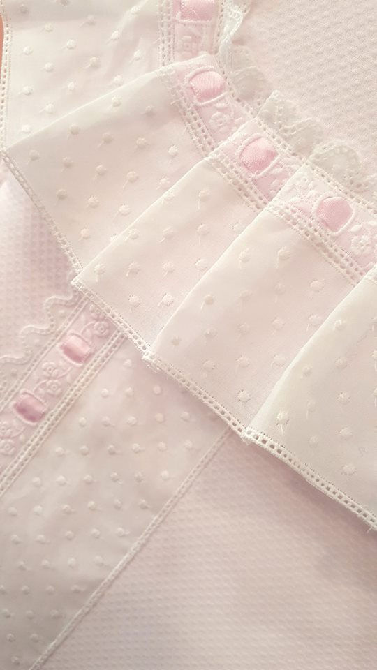 Detalle puntilla saco de silla