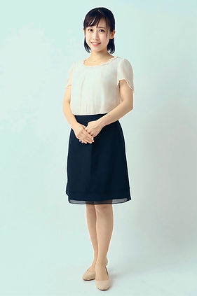 桜まなみ 全身.jpg