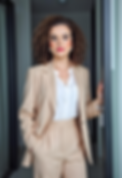 freepik_edit_albajoacy-Sophisticated-corporate-portrait-editori.png