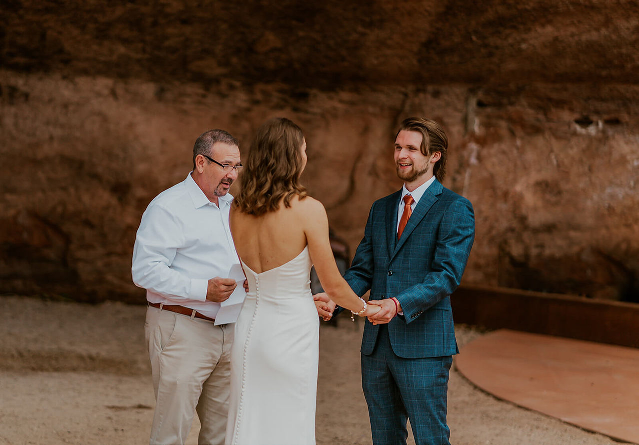 Couple Eloping at Cave Lakes Canyon Ranch outside of Kanab, UT