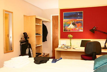 dra-bedroom.jpg