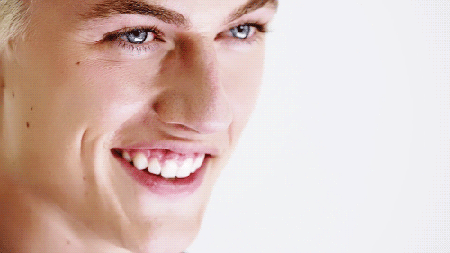 31fe445573cbb004523879f4f643ff15.gif