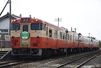 高野駅停車中