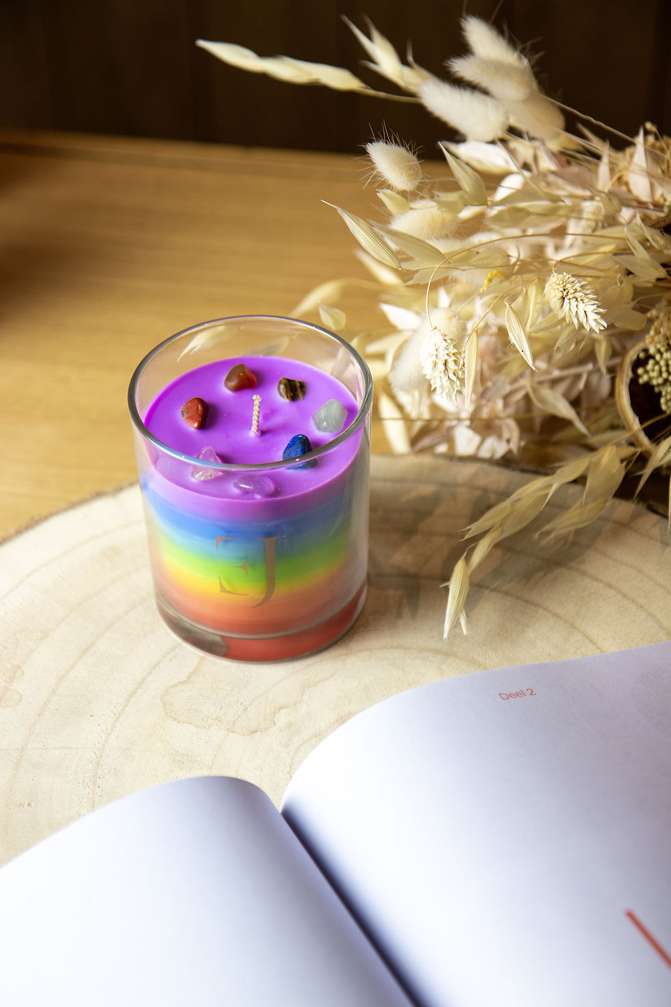 Thumbnail: Chakra 'feel good' kaars met 7 energiestenen