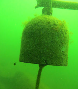 Die versunkene Glocke im Straussee