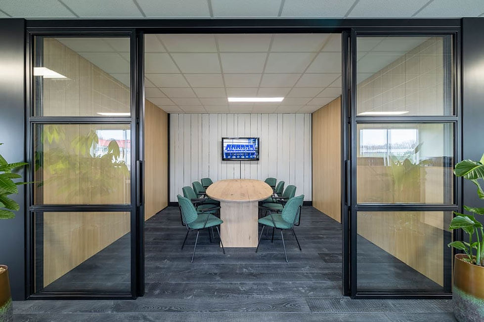 Prestige XXL Office Netherlands3.jpg
