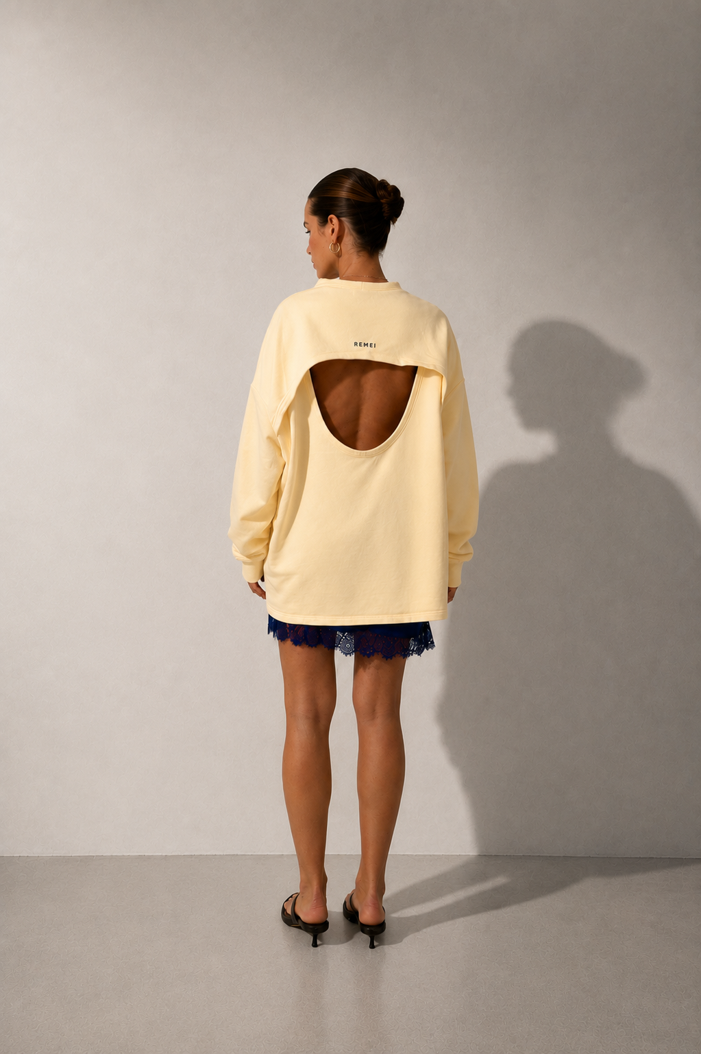 Moteriškas Backless džemperis | Yellow