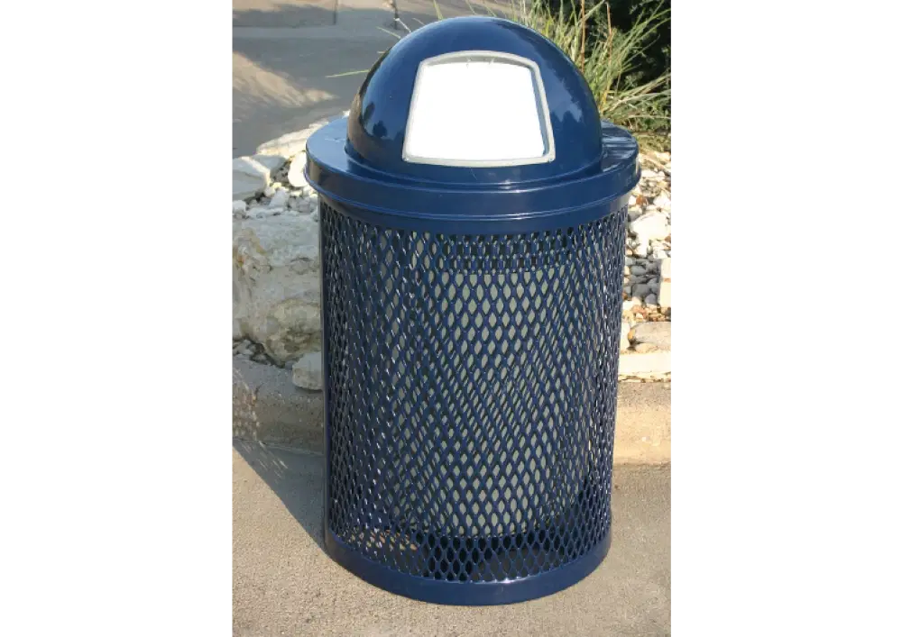 32 Gallon Trash Receptacle with Diamond Pattern
