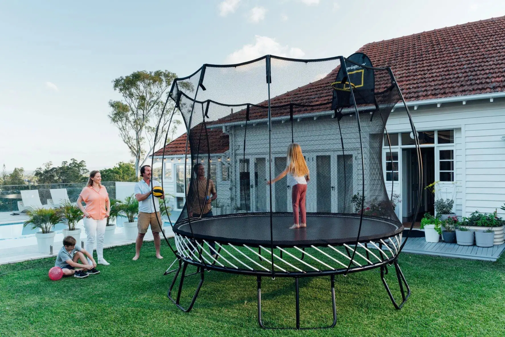 Medium Round Trampoline 10’ - R79