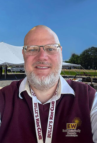Manager-Tent1_675x1000.jpg