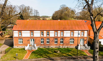 Halle Leizen