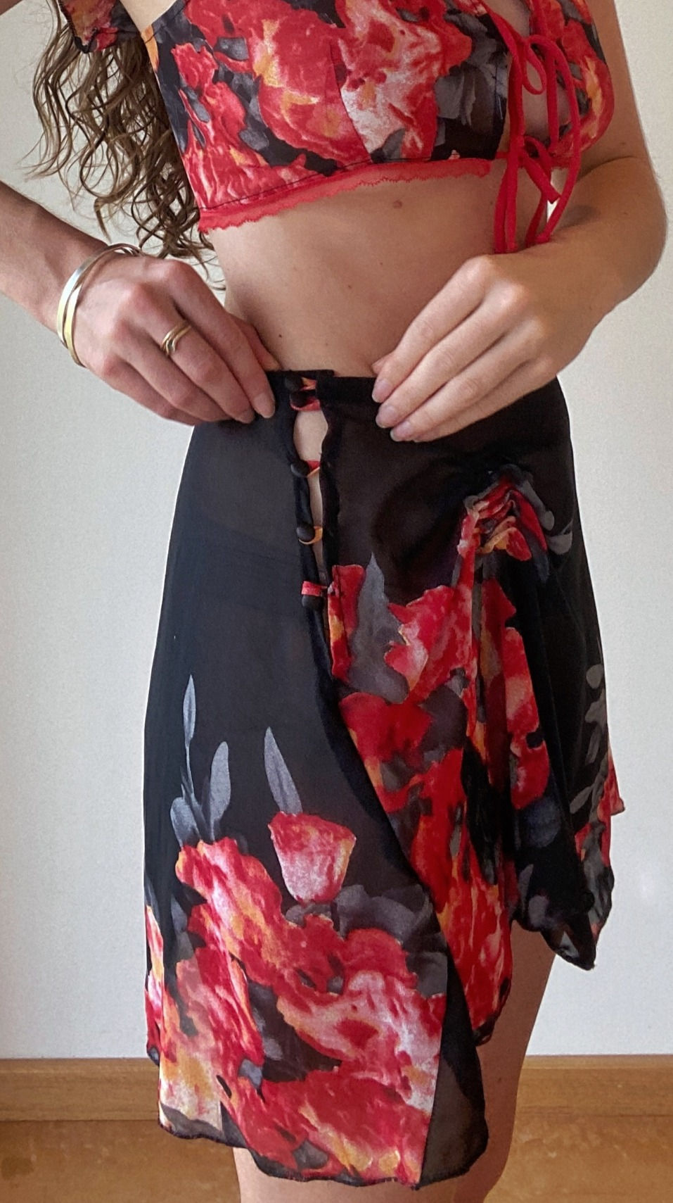 Thumbnail: Red and Black Floral Full Mini Skirt