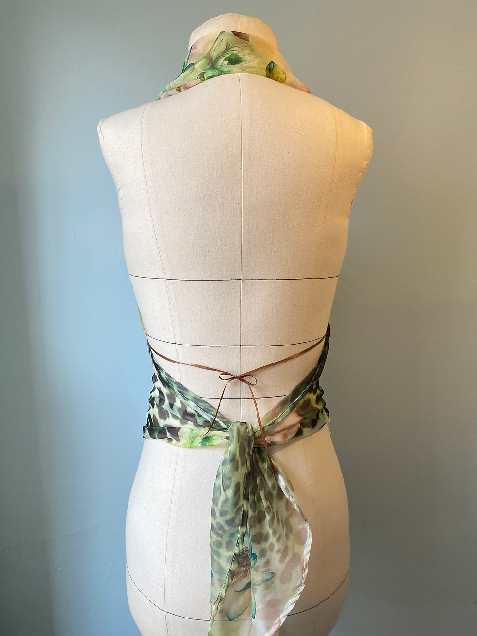 Thumbnail: 90’s Cheetah Cowl Neck