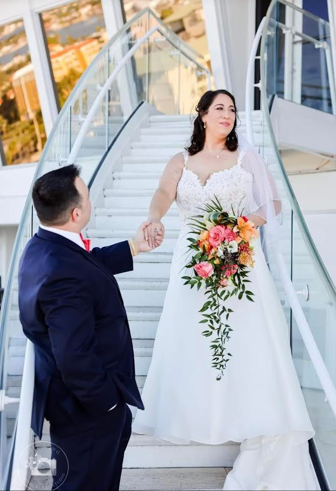 Cascading bridal bouquet