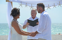 Florida wedding officiant, Venice wedding Officiant, Ft Myers beach officiant