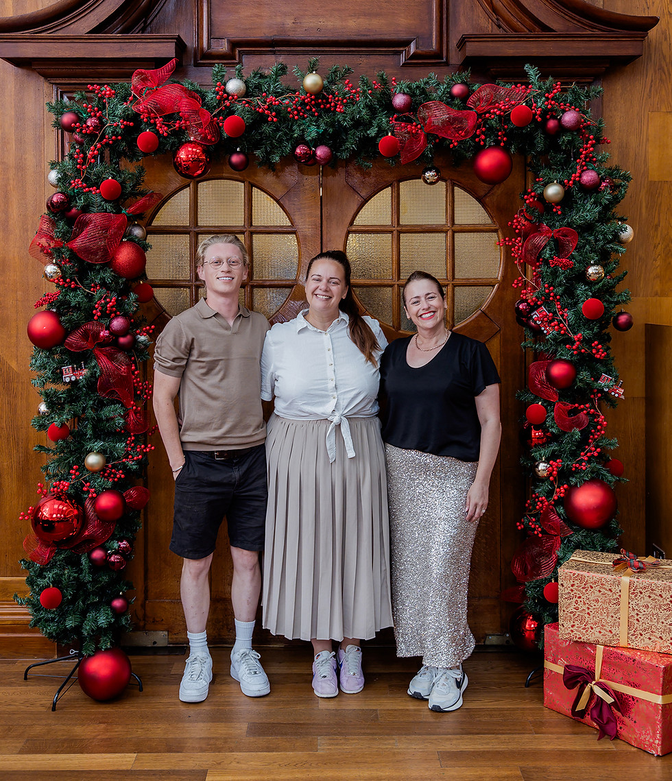 FerdinalesBTH-Christmas-July2026©KateDarkins-130.jpg