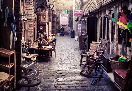 Monday Market