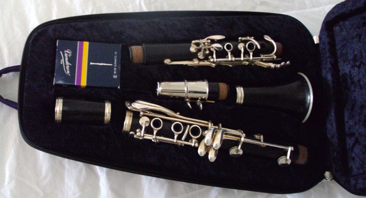 Estuche clarinet SIB 011.jpg
