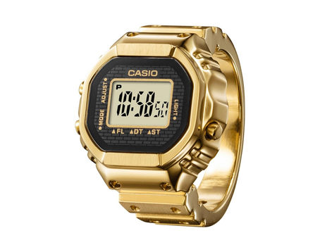 【新品發售】CASIO 指環型數碼錶「CRW-001G」|指尖上的未來感時計