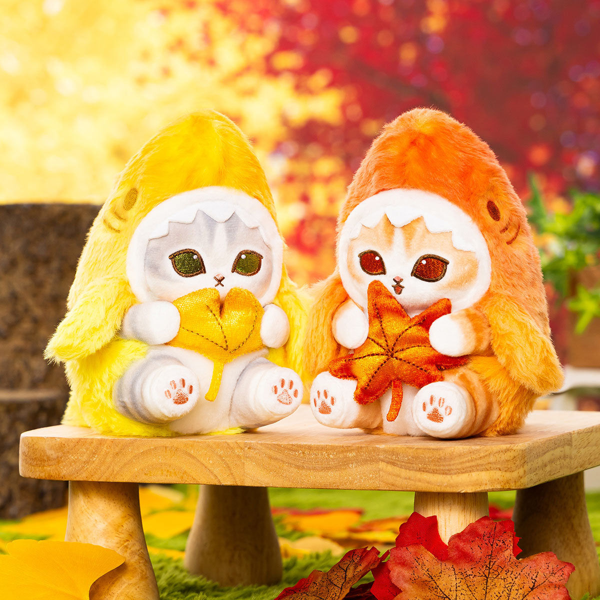 mofusand 秋日漸層鯊魚貓毛公仔掛飾 (紅葉貓系列)