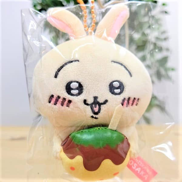 縮圖：(現貨) Chiikawa 章魚燒大阪限定毛公仔掛飾 (Usagi 小兔兔)