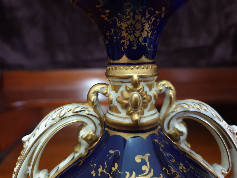 Thumbnail: Coalport  Decorative Vase