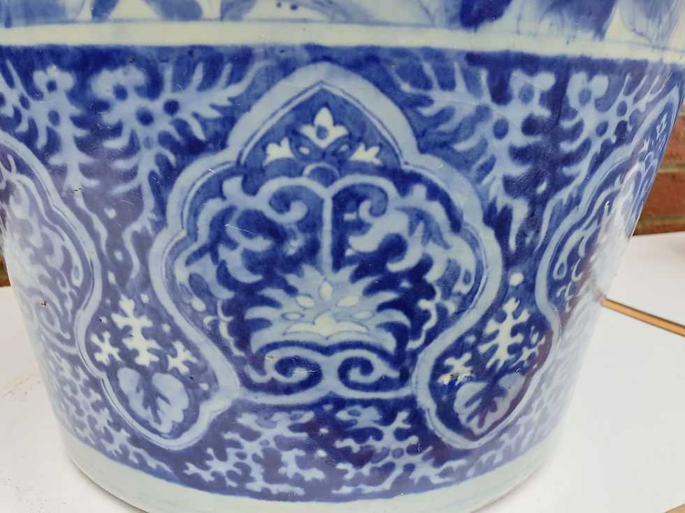 Thumbnail: Meji Period Pair of 3 Claw Dragon Japaneses Blue and White Vases