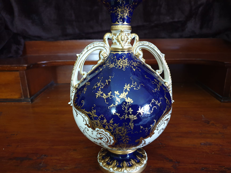 Thumbnail: Coalport  Decorative Vase