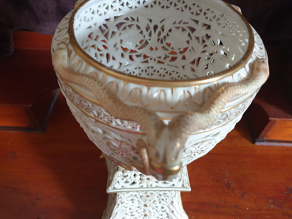 Thumbnail: A LARGE RETICULATED POT POURRI VASE AND COVER