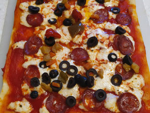 HOMEMADE ITALIAN PIZZA RECIPE