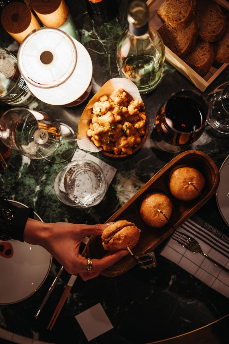 Dining detail